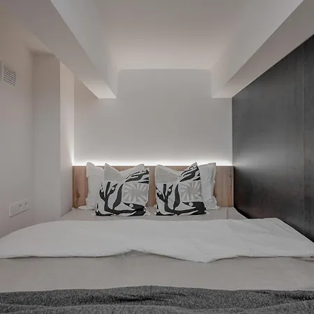 Lägenhet Bright Loft W-ac & Free Netflix, By Cohost
