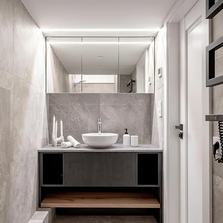 Bright Loft W-ac & Free Netflix, By Cohost Lägenhet *
