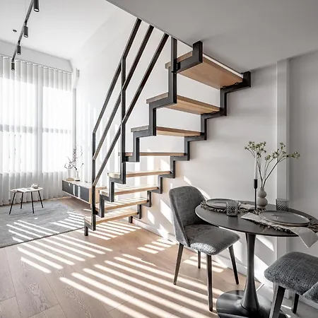 Bright Loft W-ac & Free Netflix, By Cohost * Vilna