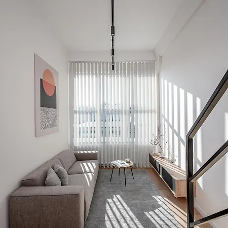 Bright Loft W-ac & Free Netflix, By Cohost *