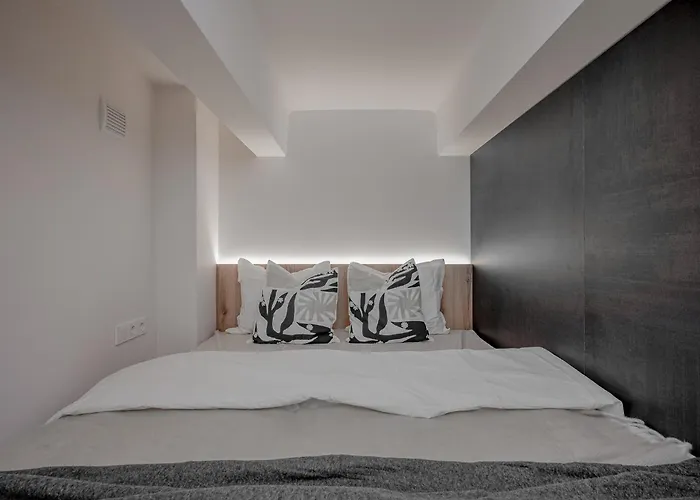 公寓 Bright Loft, By Cohost