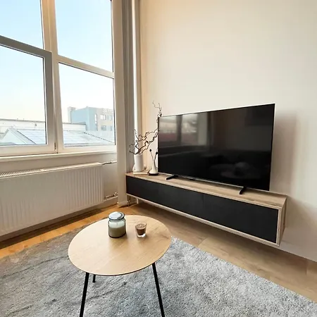 Bright Loft W-ac & Free Netflix, By Cohost * Wilna