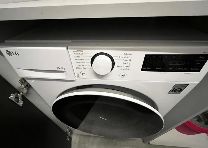 Bright Loft, By Cohost Apartament