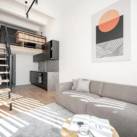 Bright Loft W-ac & Free Netflix, By Cohost